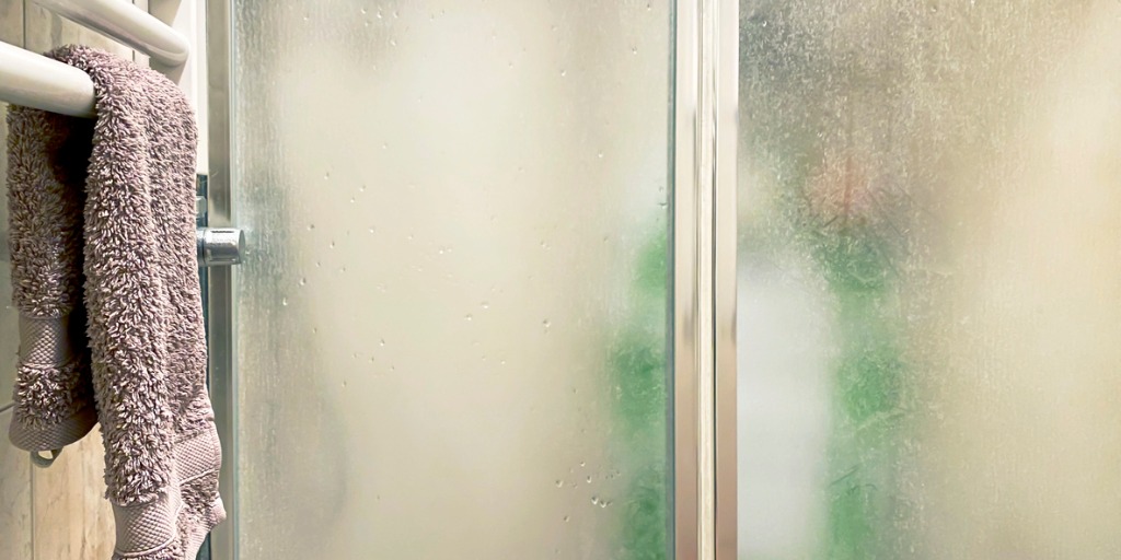 Shower screens/doors