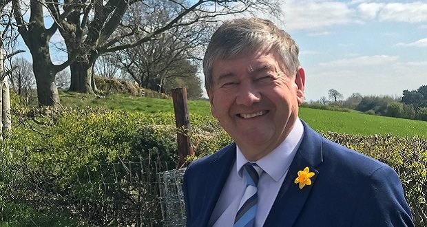 Work starts on repairs to bridge parapet