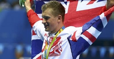 Adam-Peaty-flag