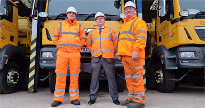 Ian Freestone, Cllr David Williams, Steve Hussey w gritters nr
