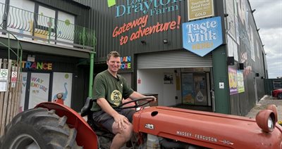 PLAY at Lower Drayton Farm Penkridge - Richard Bower BEAS