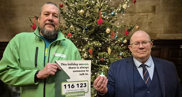 Image for County comes together to #LightUpTheNight and remind people they're not alone over Christmas