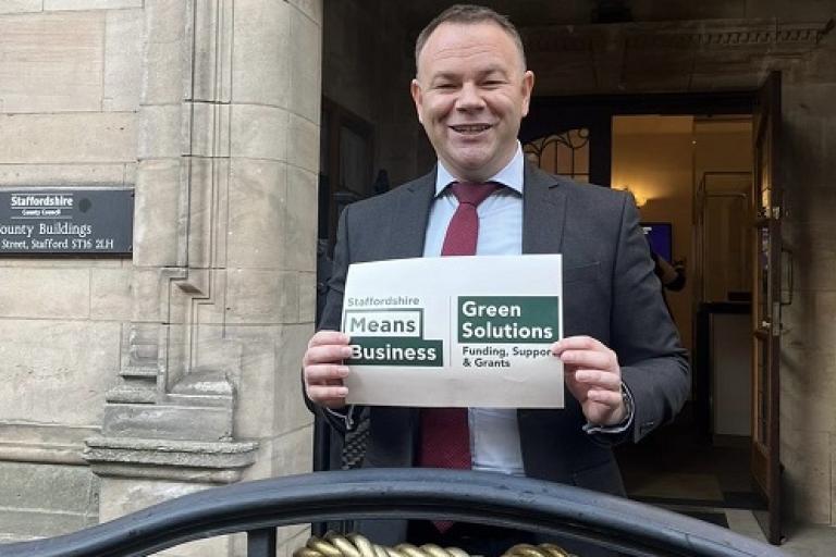 Philip White Green NR