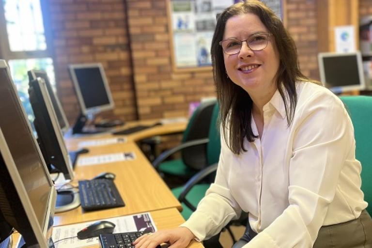 Victoria Wilson Computer newsroom