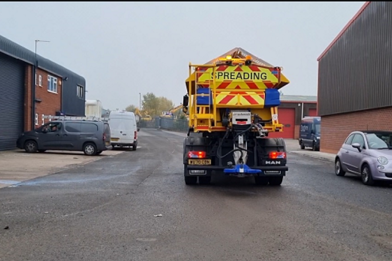 Gritter leaving depot