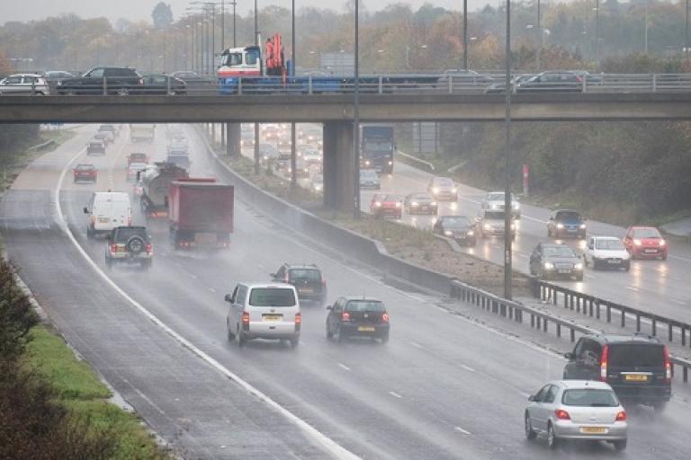 Rainy-motorway-photo-newsroom