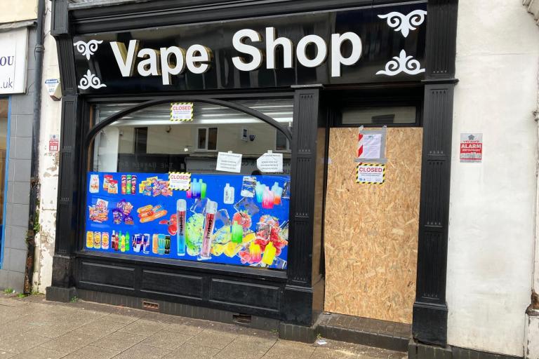 vape shop closed