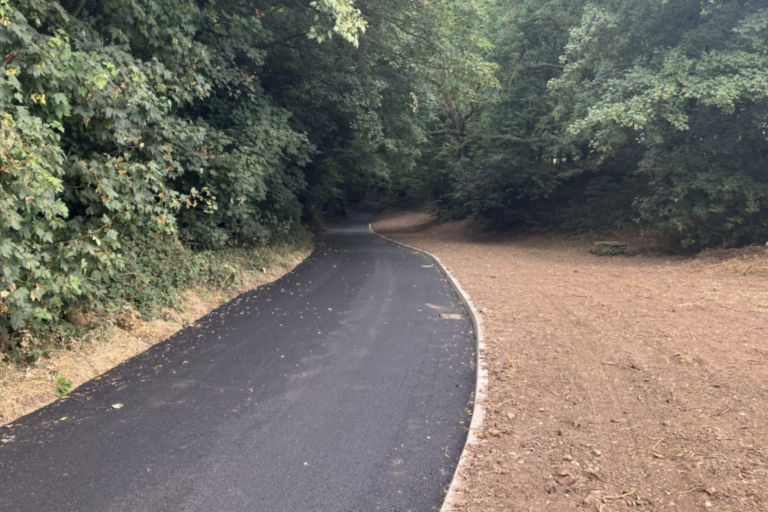 Resurfaced road on Bower End Lane
