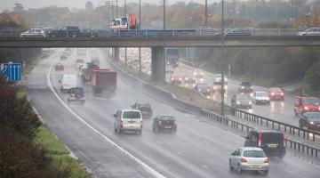 Rainy-motorway-photo-newsroom