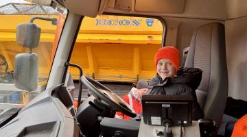 Pupil in gritter