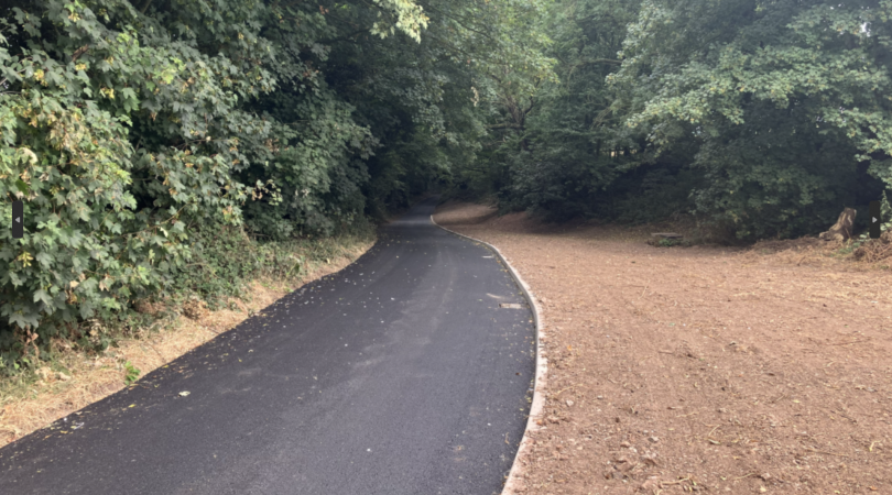 Resurfaced road on Bower End Lane